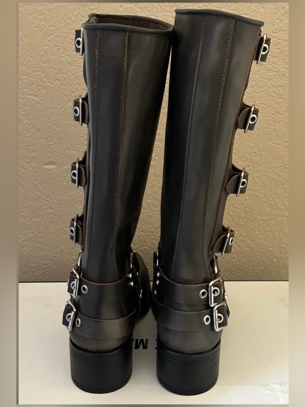 Steve Madden Women's Rocky Brown Distressed Boots Size-6.0 - Picture 6 of 9